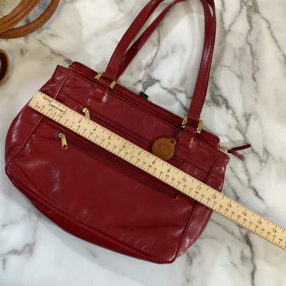Vintage SAS Purse Shoulder Handbag Womens OS Red Genuine Leather Zip Pockets - Picture 10 of 11